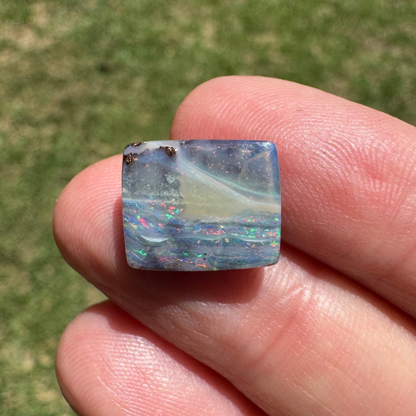 4.97 Ct small boulder opal