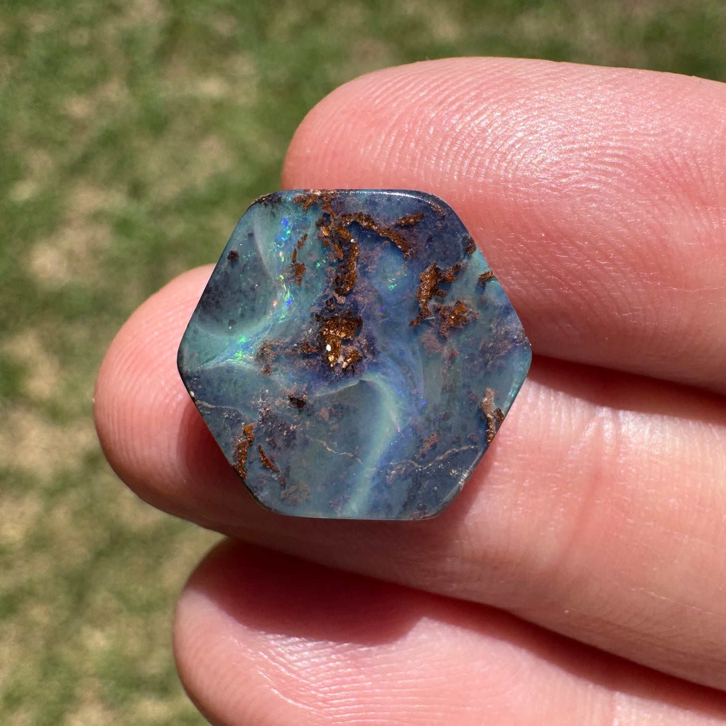 6.32 Ct small boulder opal