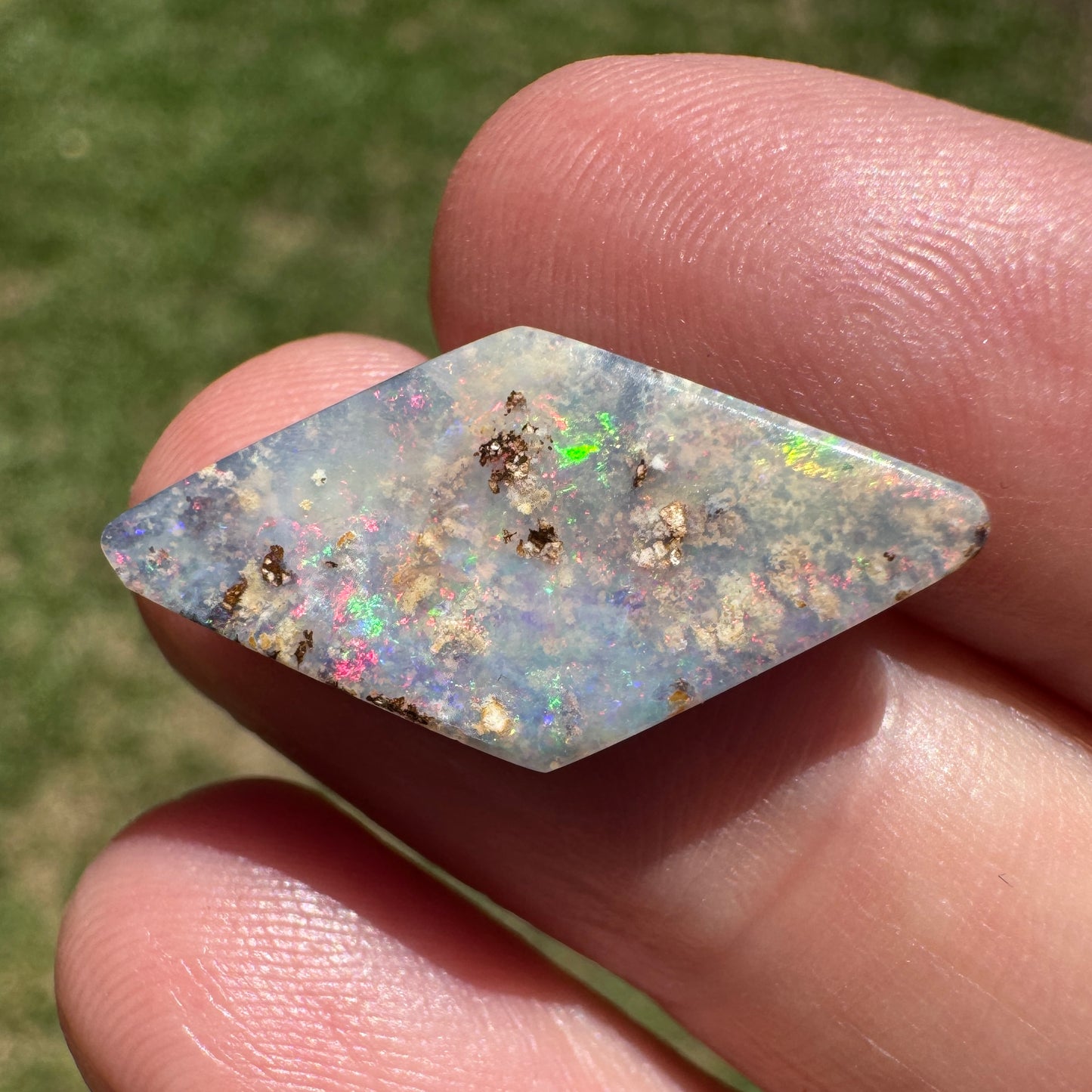 5.45 Ct diamond-shaped boulder opal