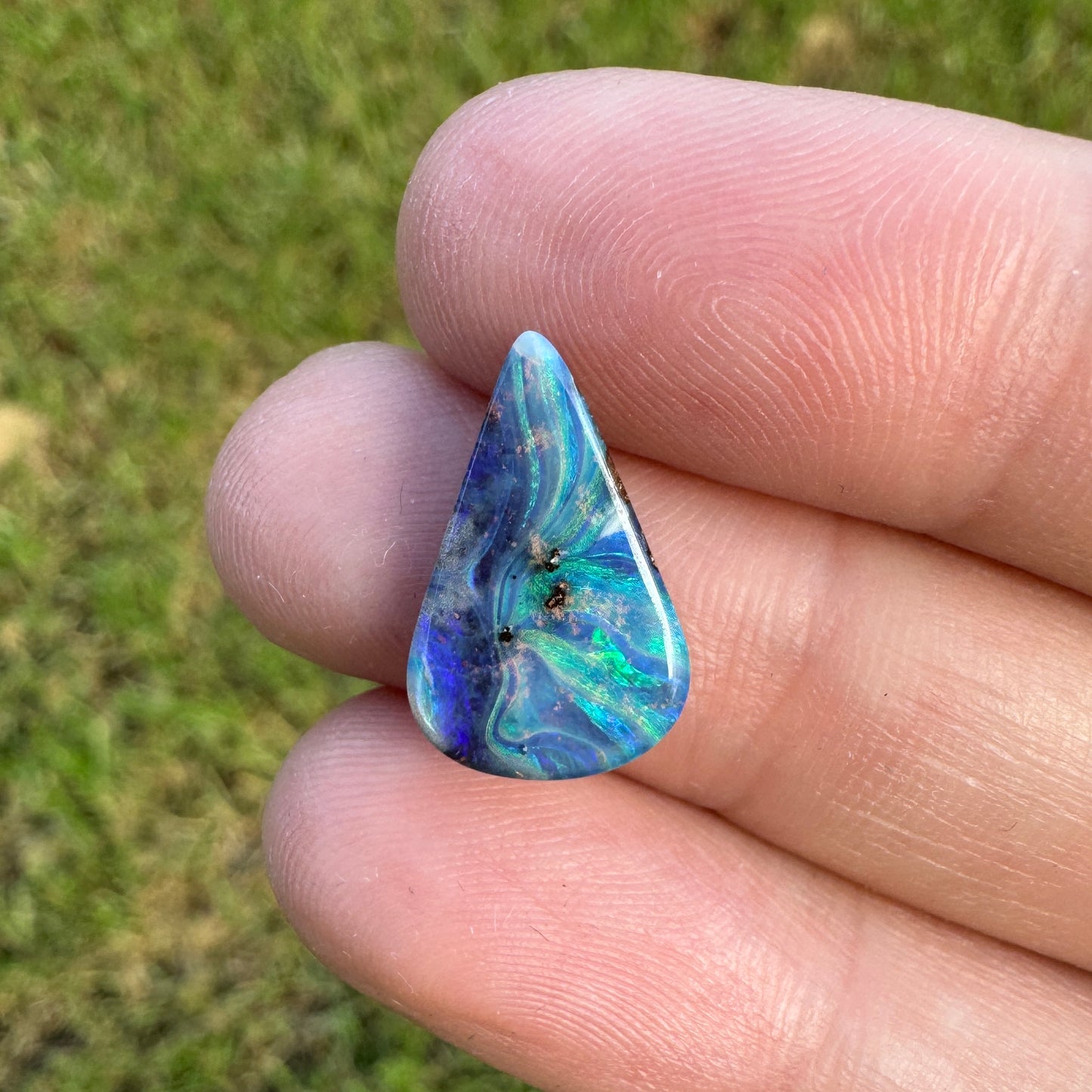 2.59 Ct small boulder opal