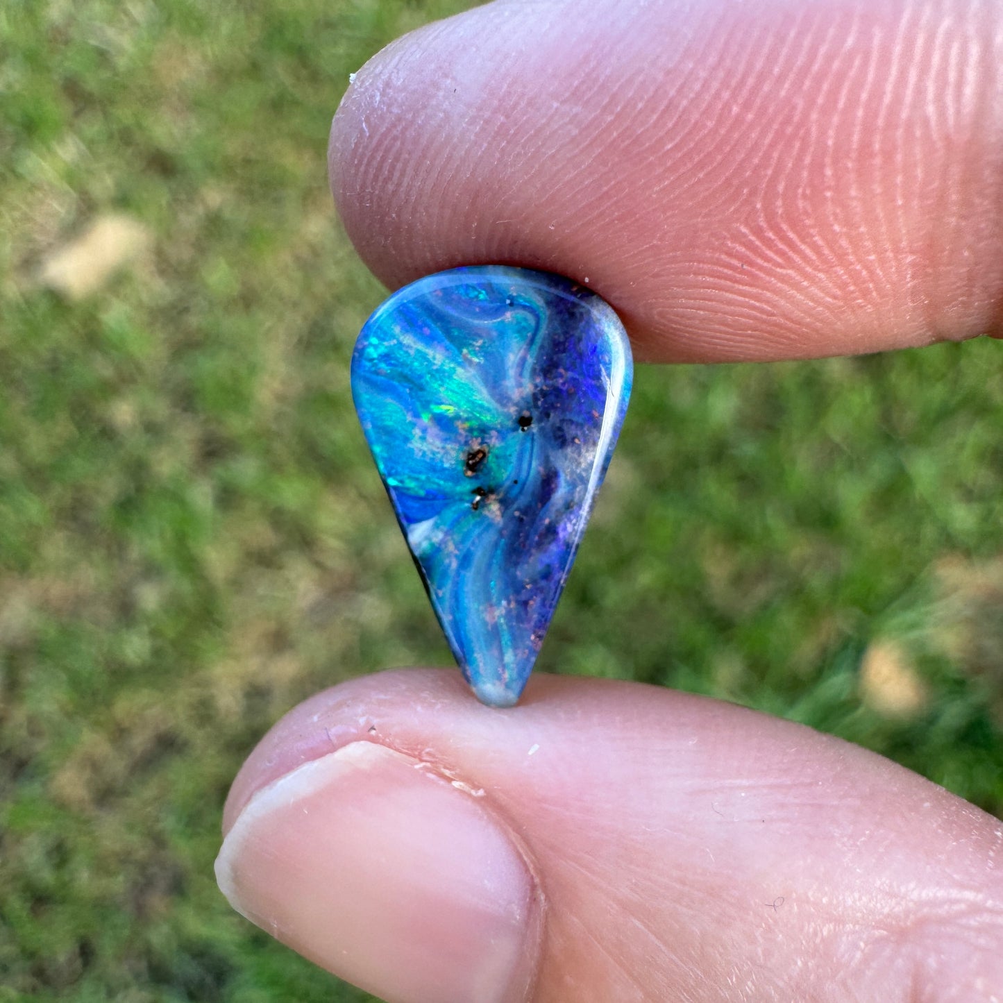 2.59 Ct small boulder opal