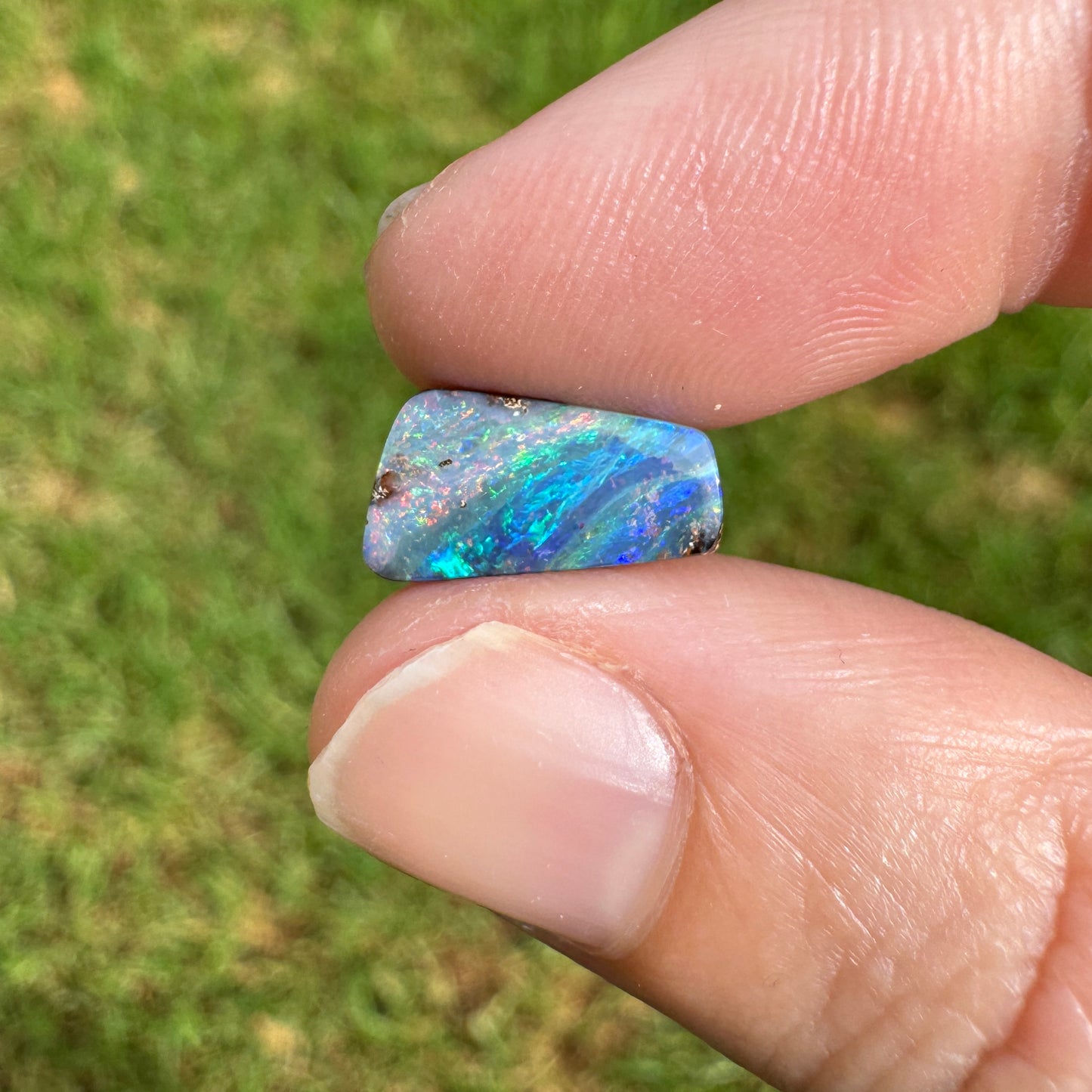 1.75 Ct small boulder opal