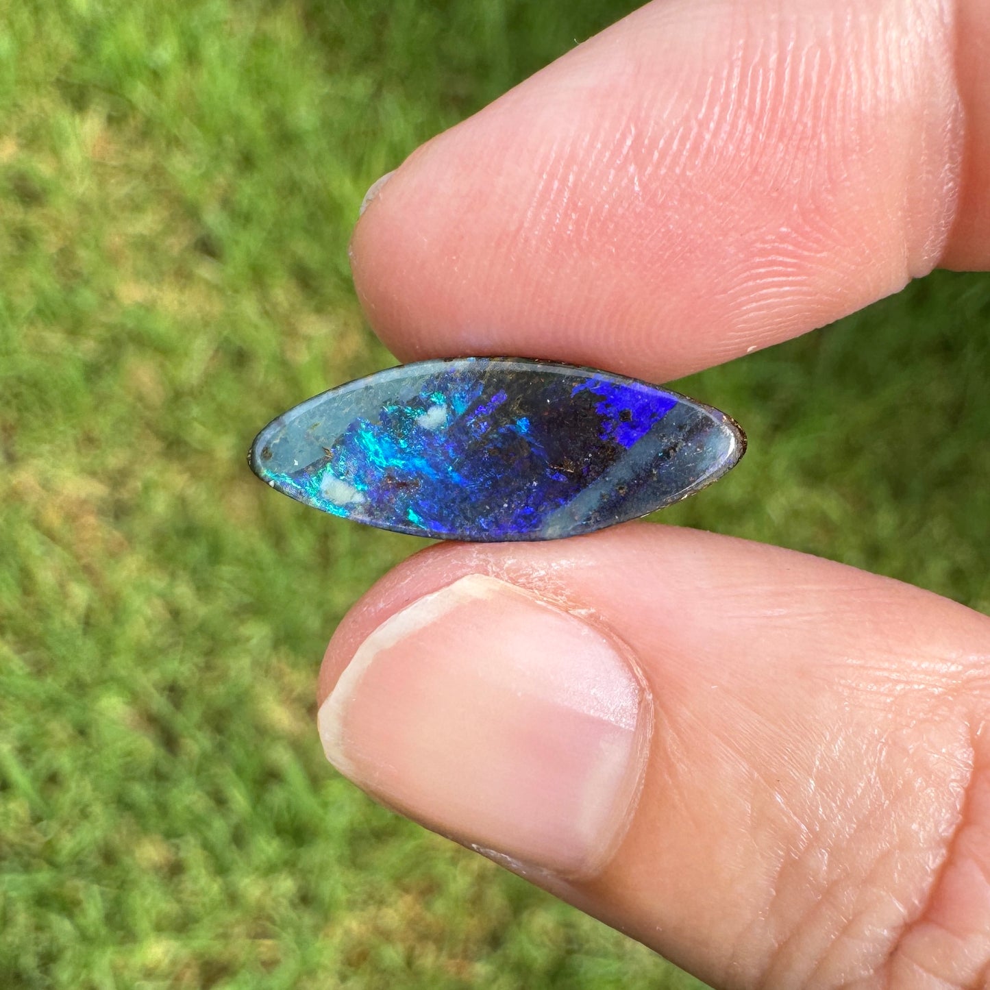 4.62 Ct small boulder opal