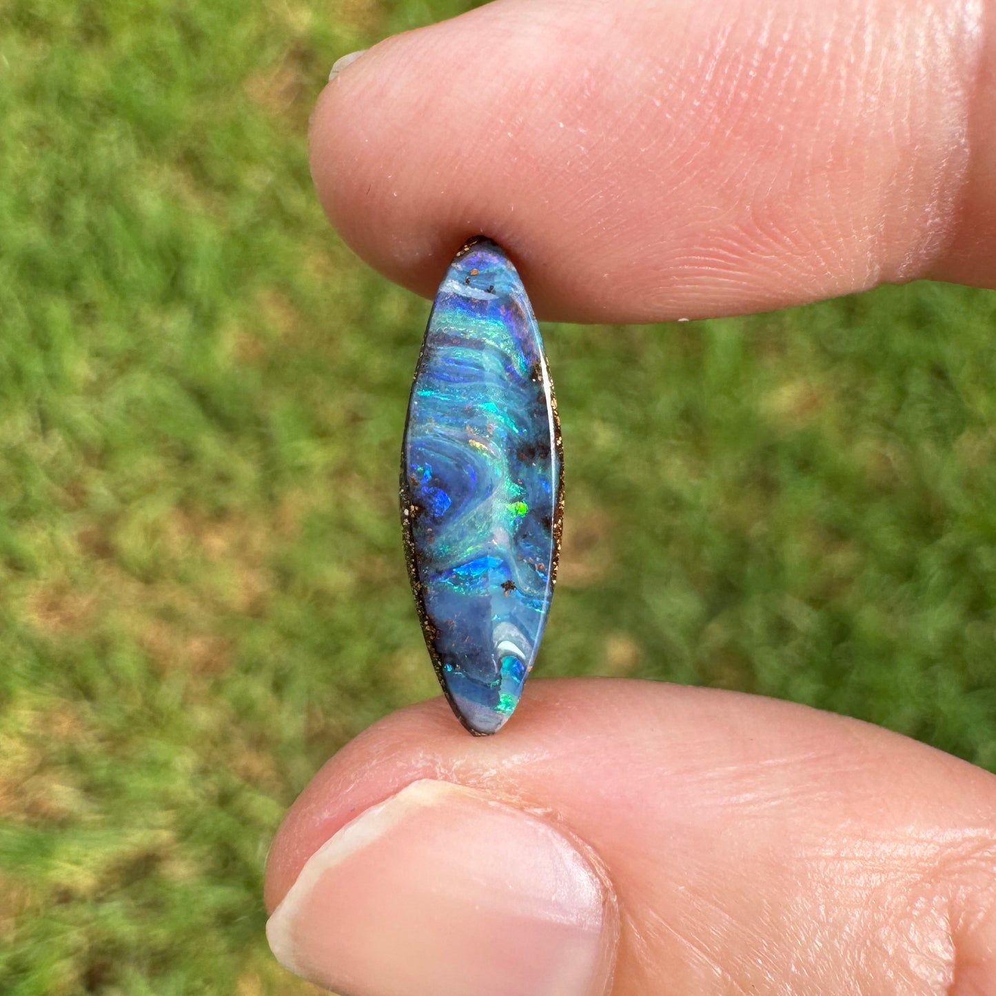 2.70 Ct small boulder opal