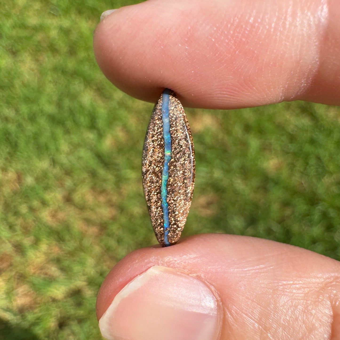 2.70 Ct small boulder opal