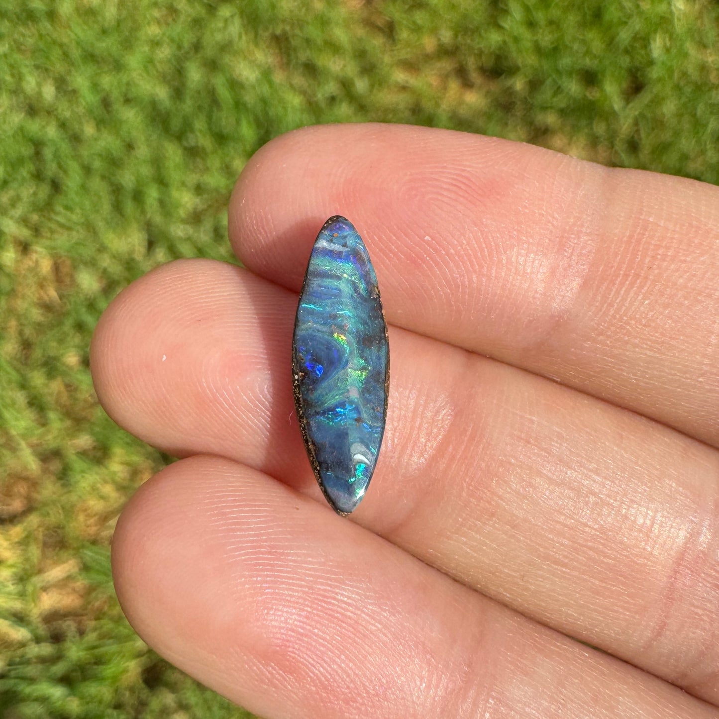 2.70 Ct small boulder opal