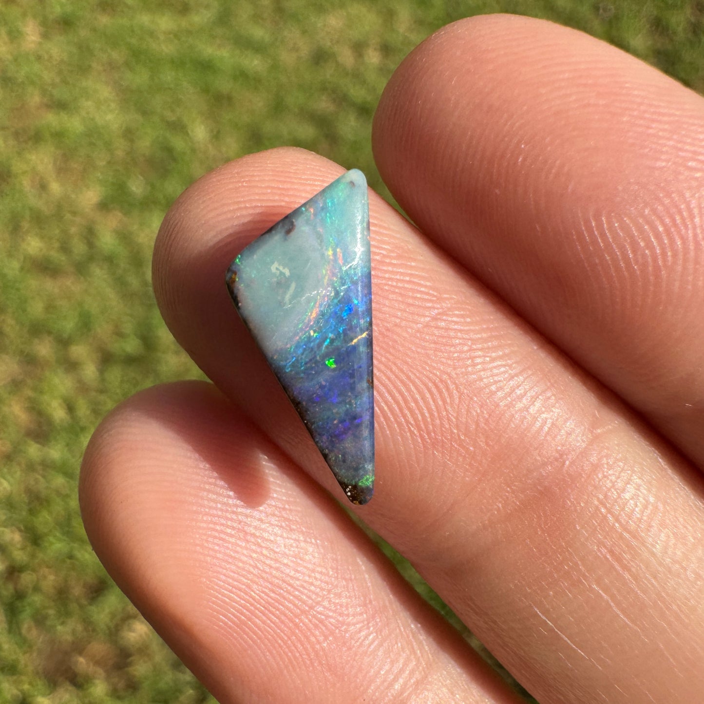 2.30 Ct small boulder opal