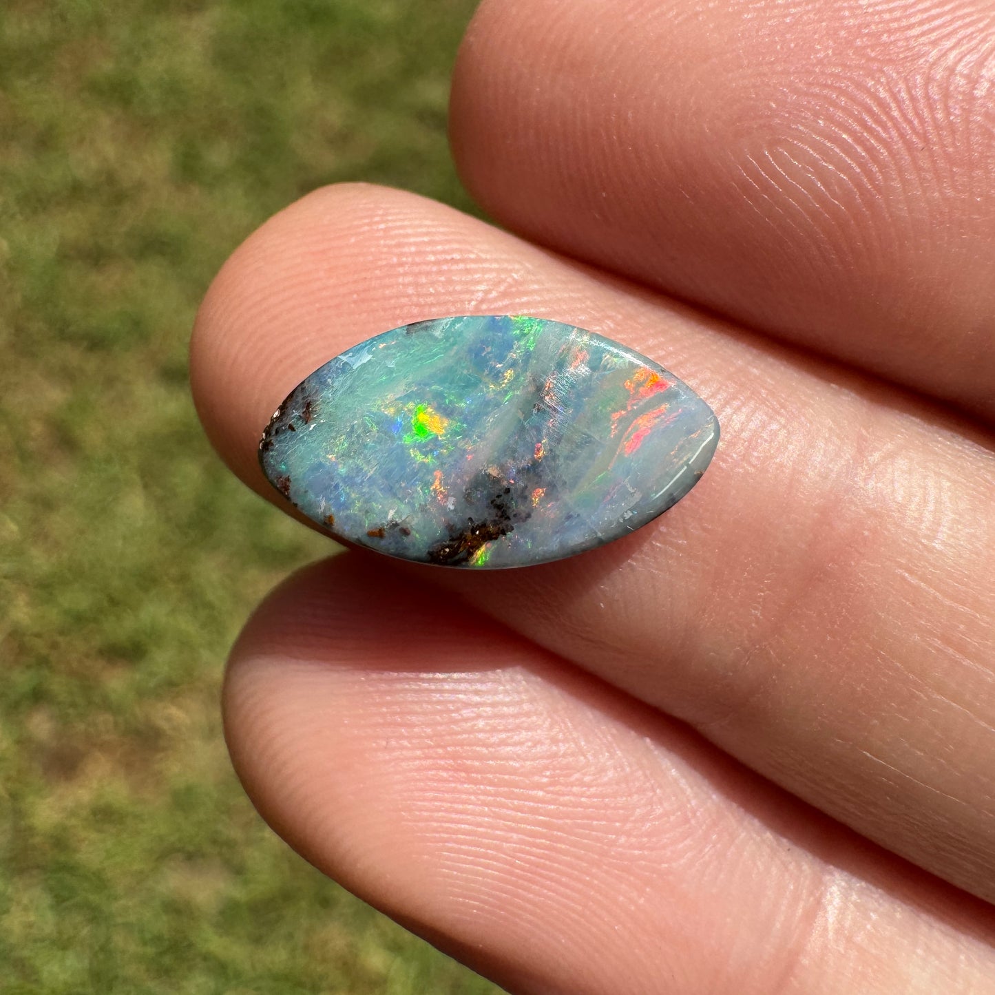 2.72 Ct small boulder opal