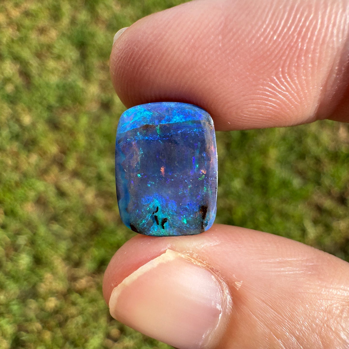 5.36 Ct rectangle boulder opal