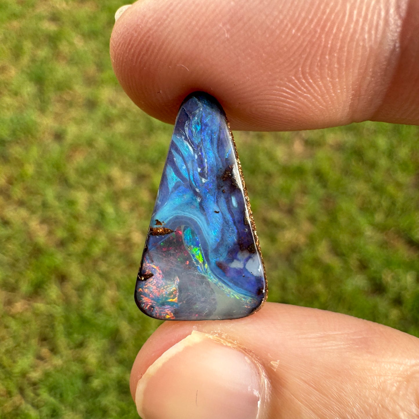 6.45 Ct swirly boulder opal