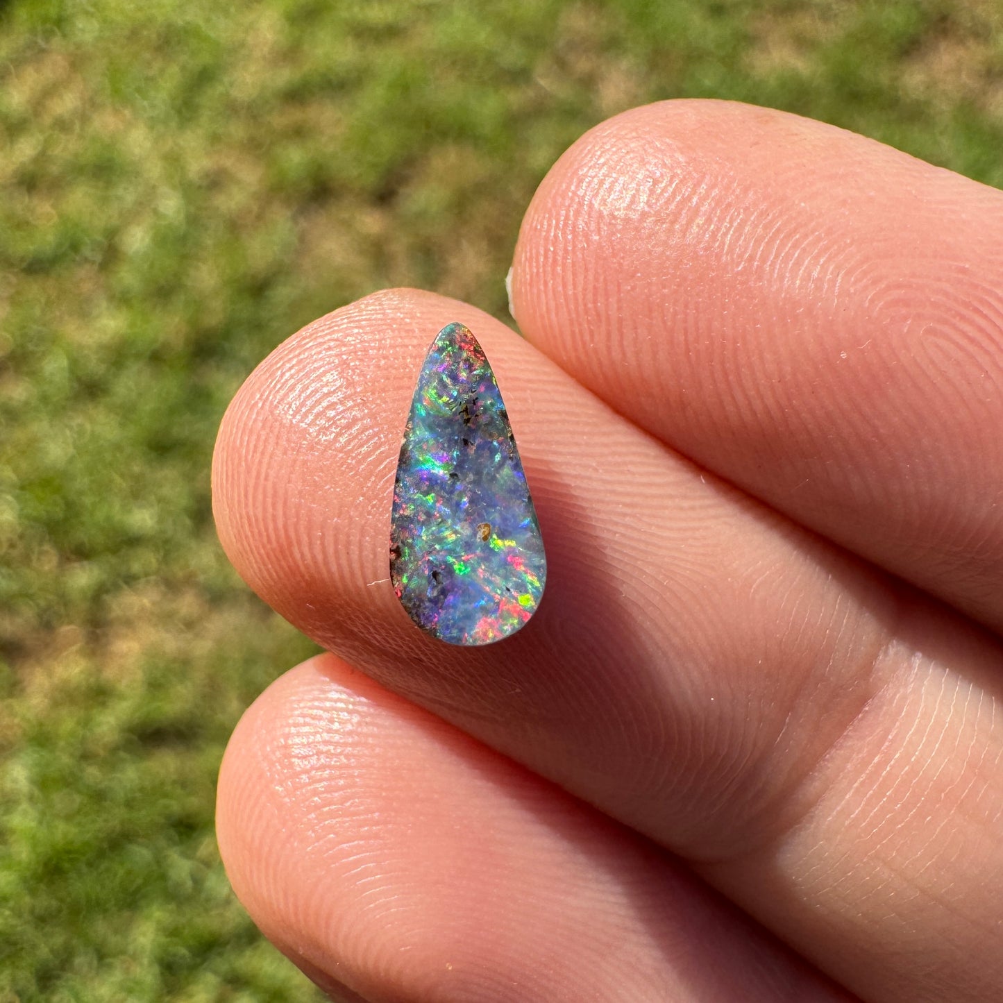 1.06 Ct small boulder opal