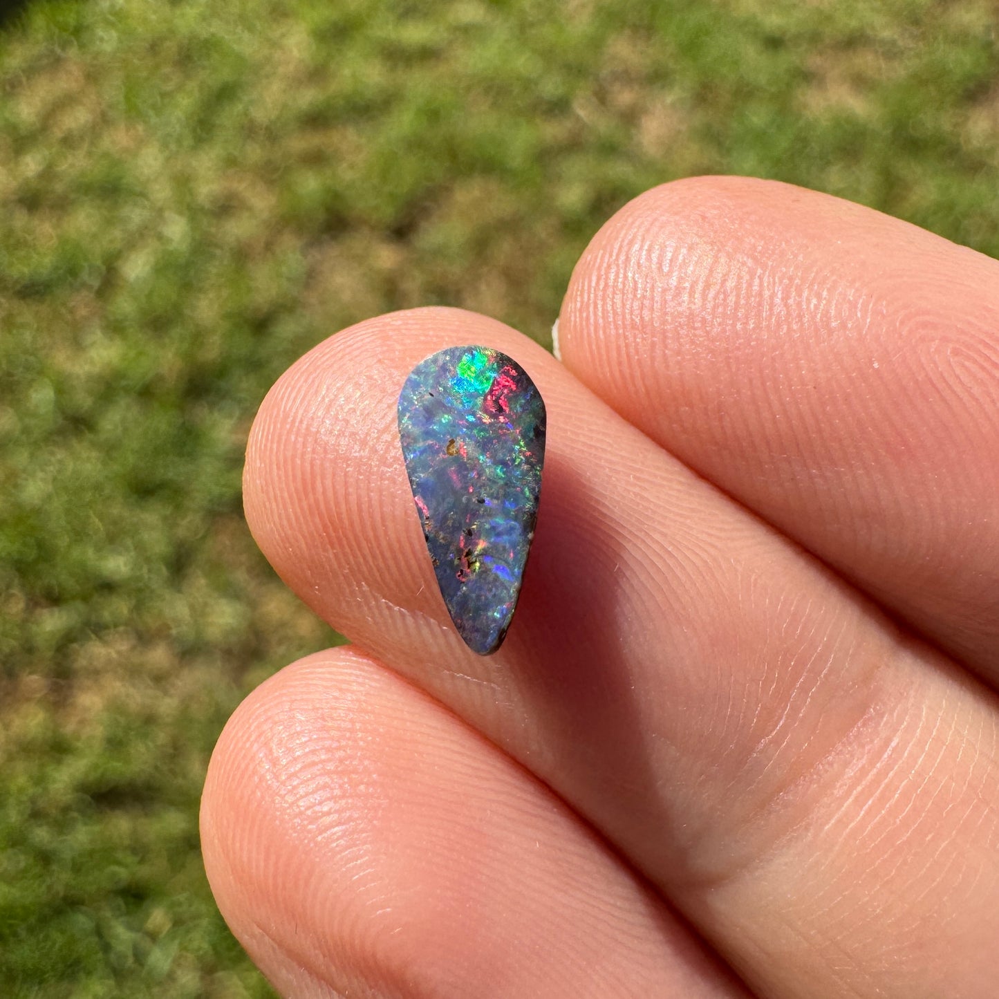 1.06 Ct small boulder opal