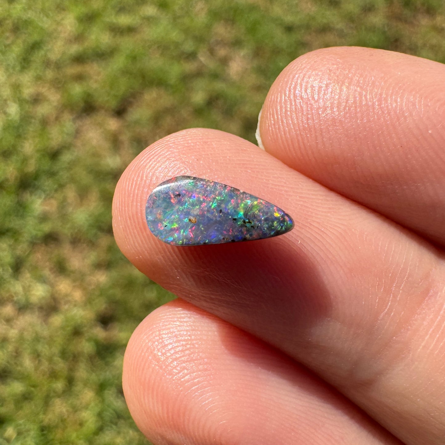 1.06 Ct small boulder opal