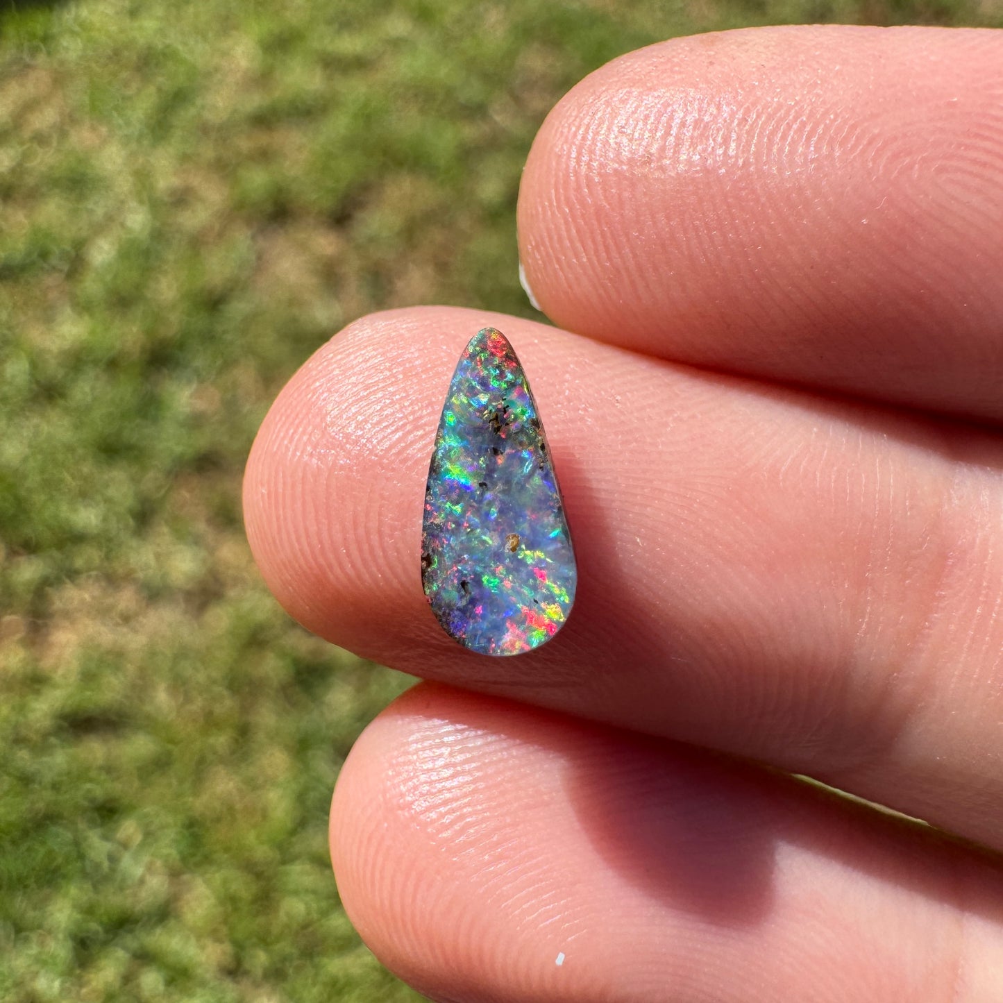 1.06 Ct small boulder opal