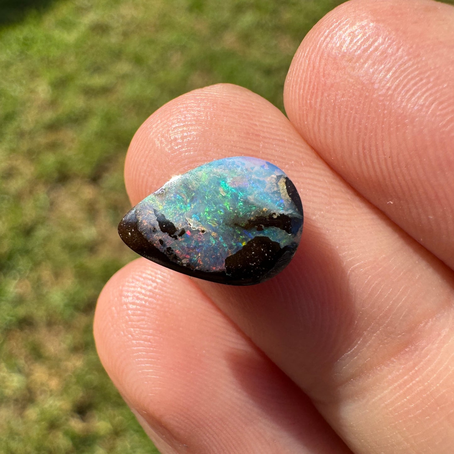 2.09 Ct small boulder opal