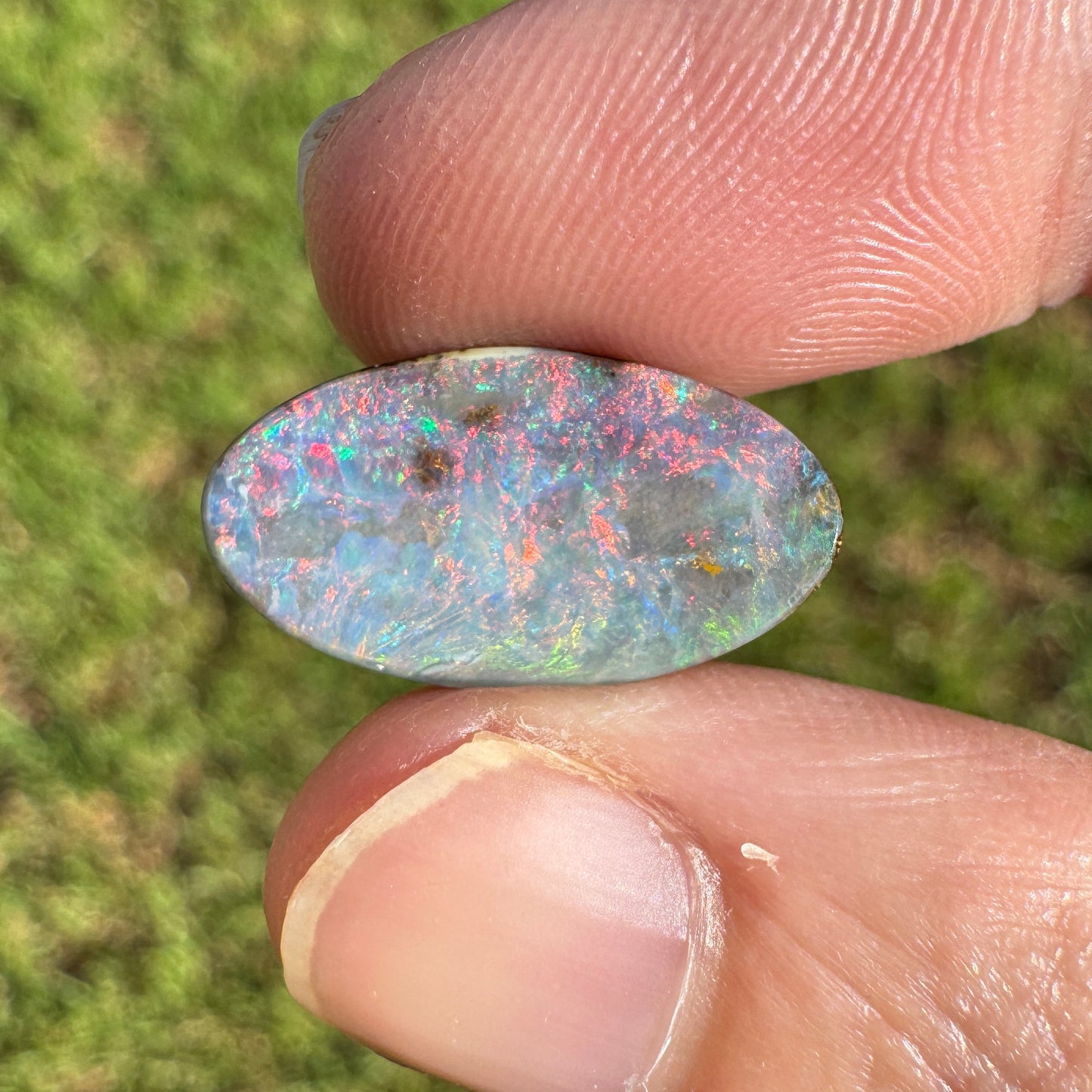 5.30 Ct oval boulder opal