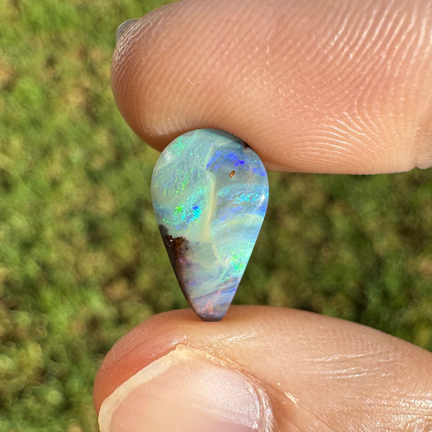 2.42 Ct small boulder opal