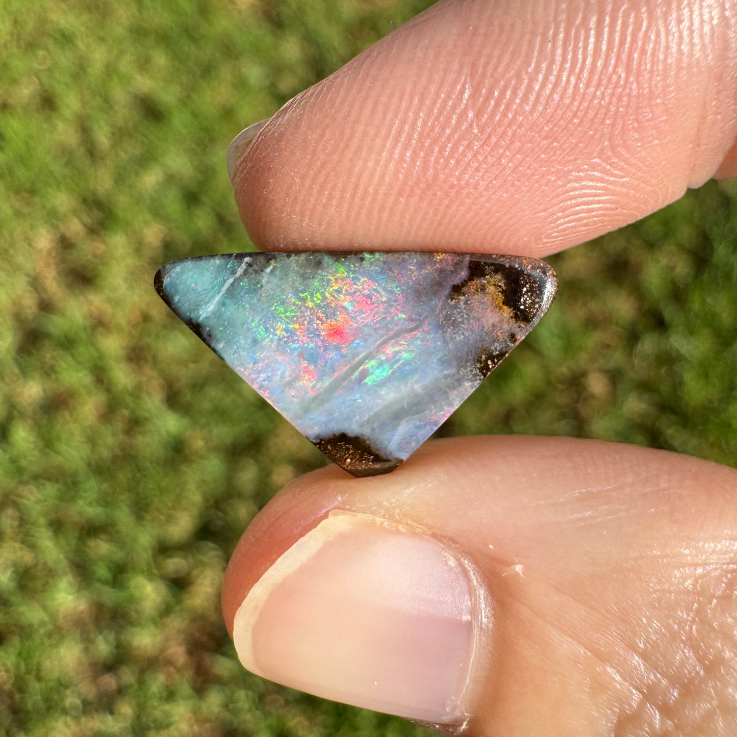 5.79 Ct triangle boulder opal