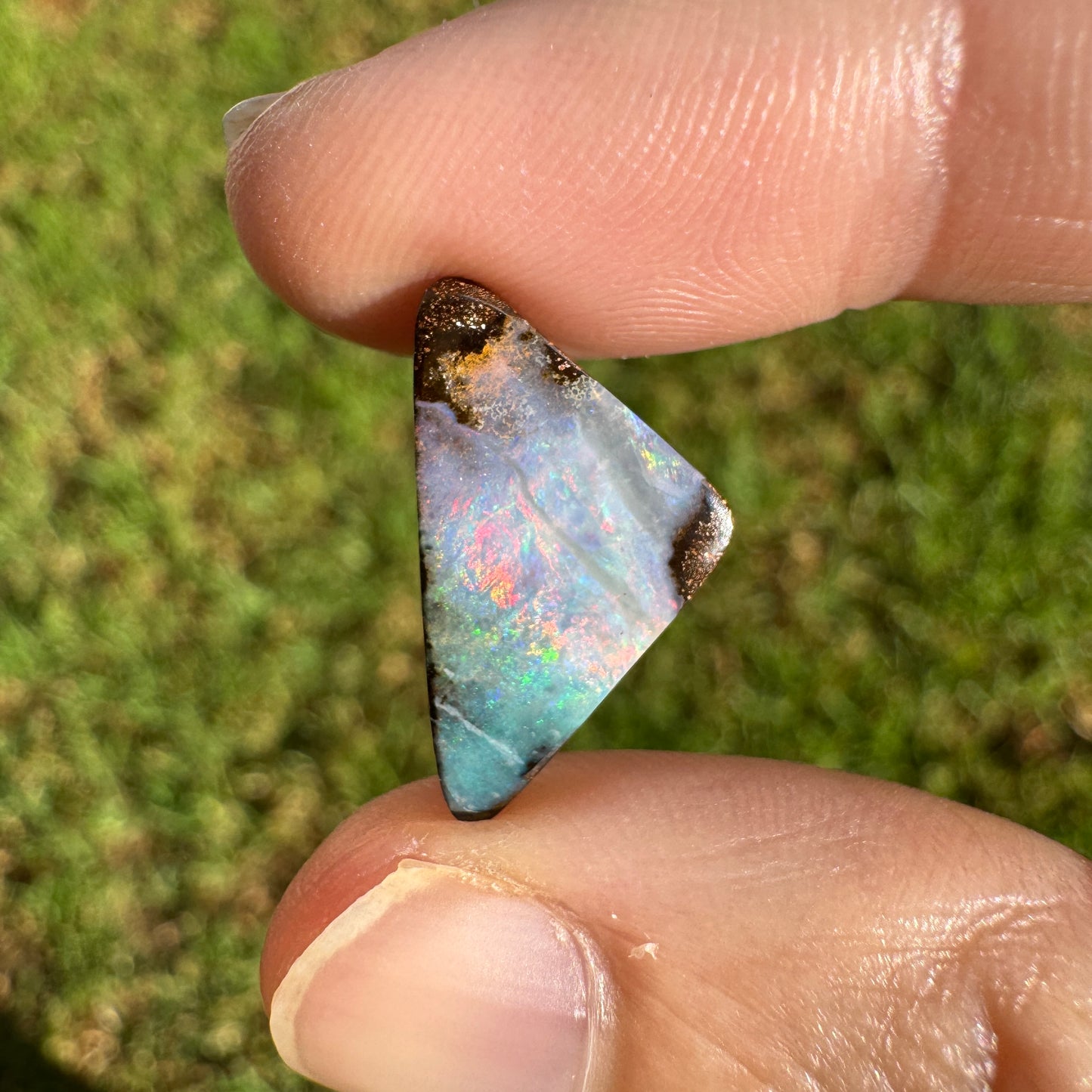 5.79 Ct triangle boulder opal