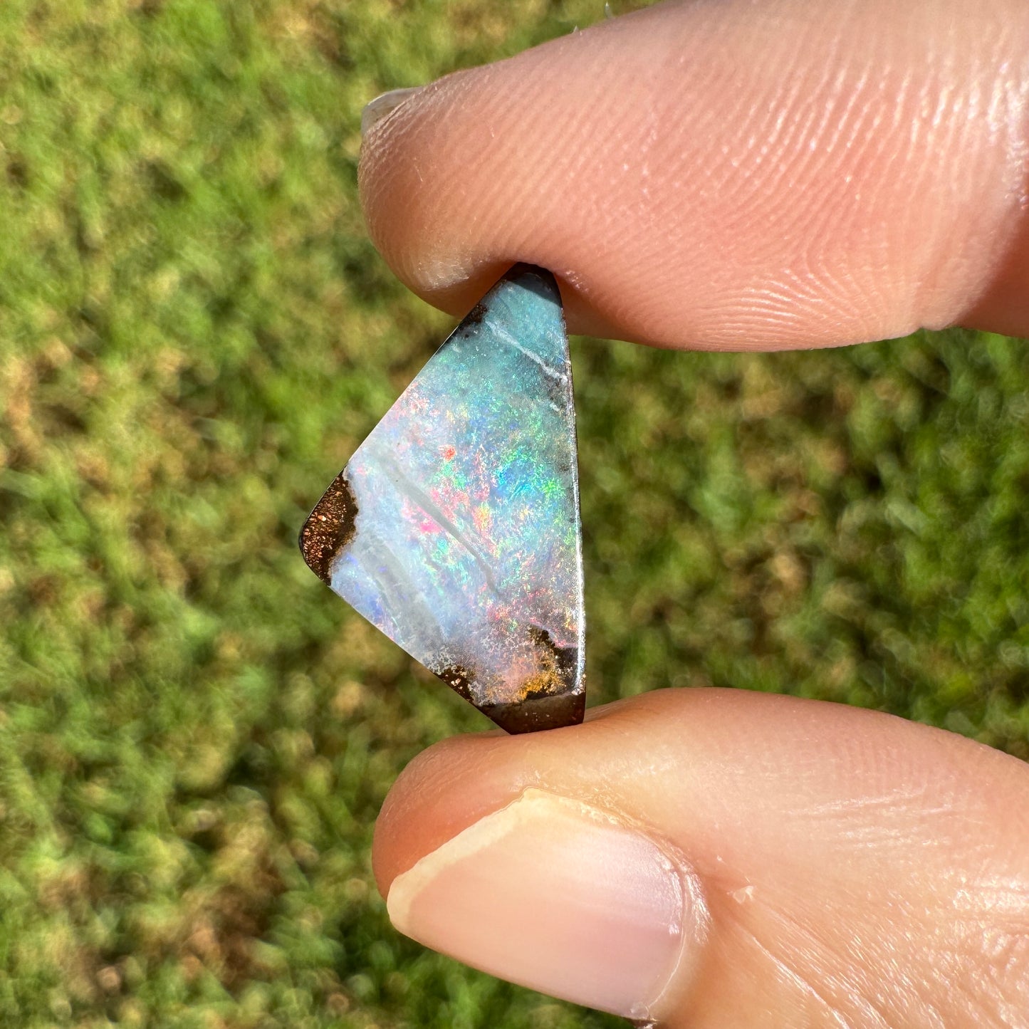 5.79 Ct triangle boulder opal