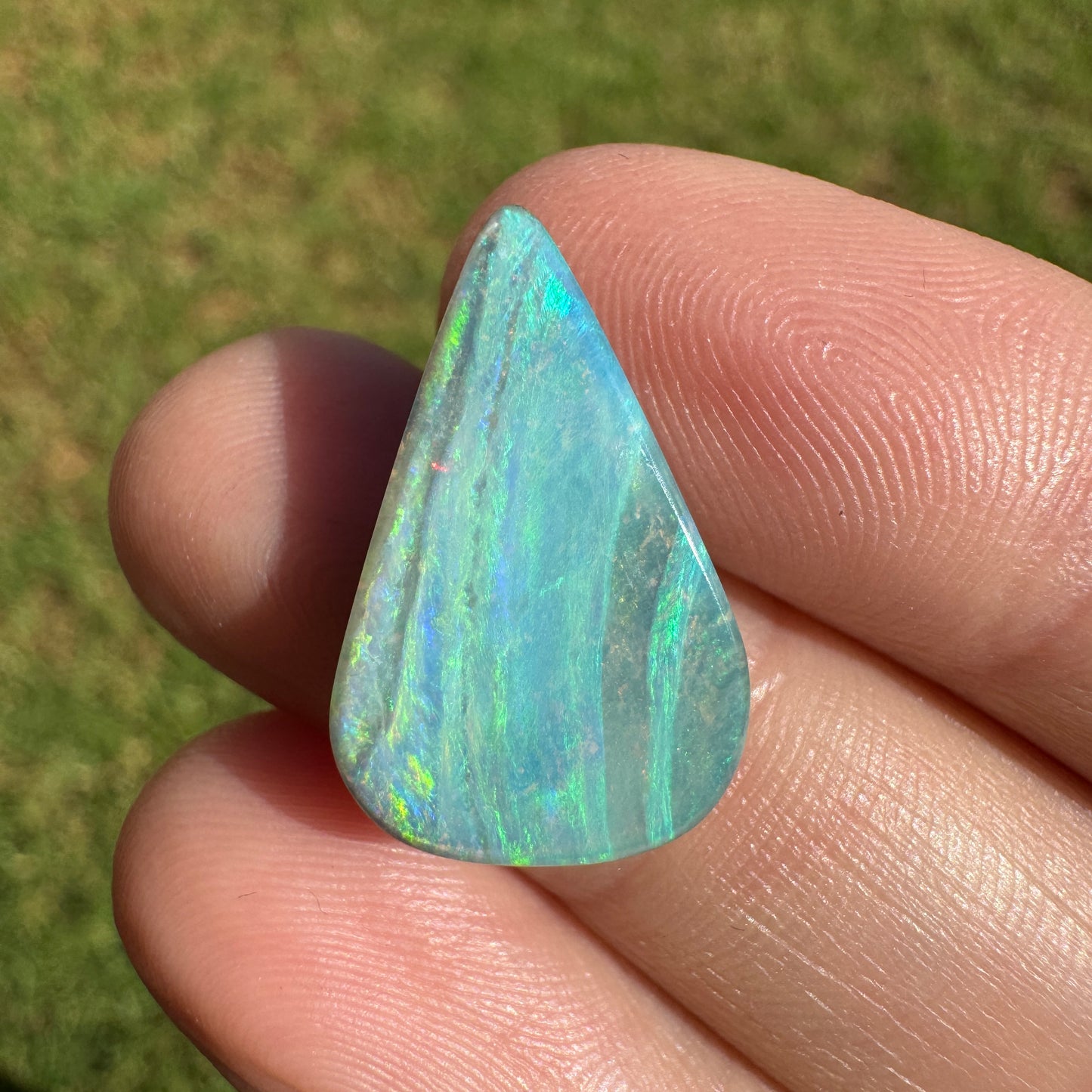 7.92 Ct teardrop boulder opal