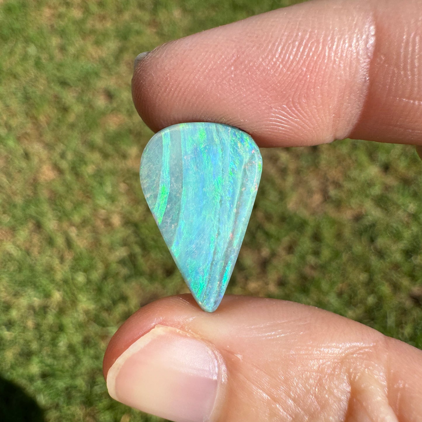 7.92 Ct teardrop boulder opal