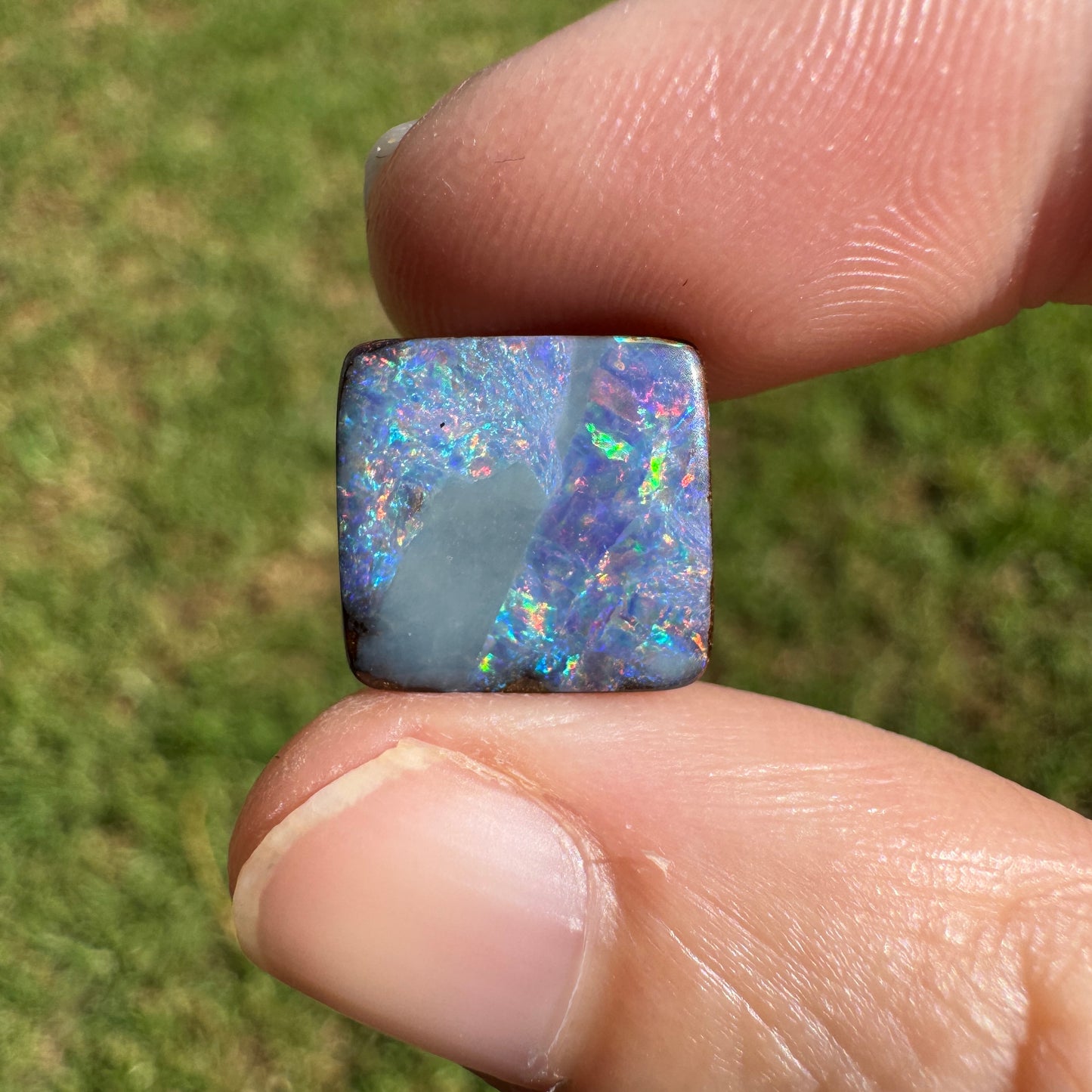 5.15 Ct small boulder opal