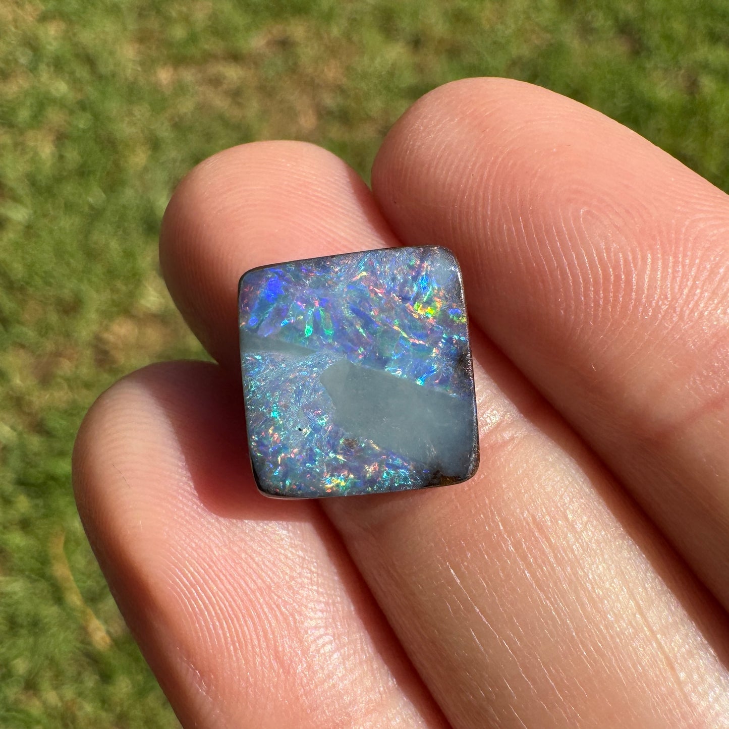 5.15 Ct small boulder opal