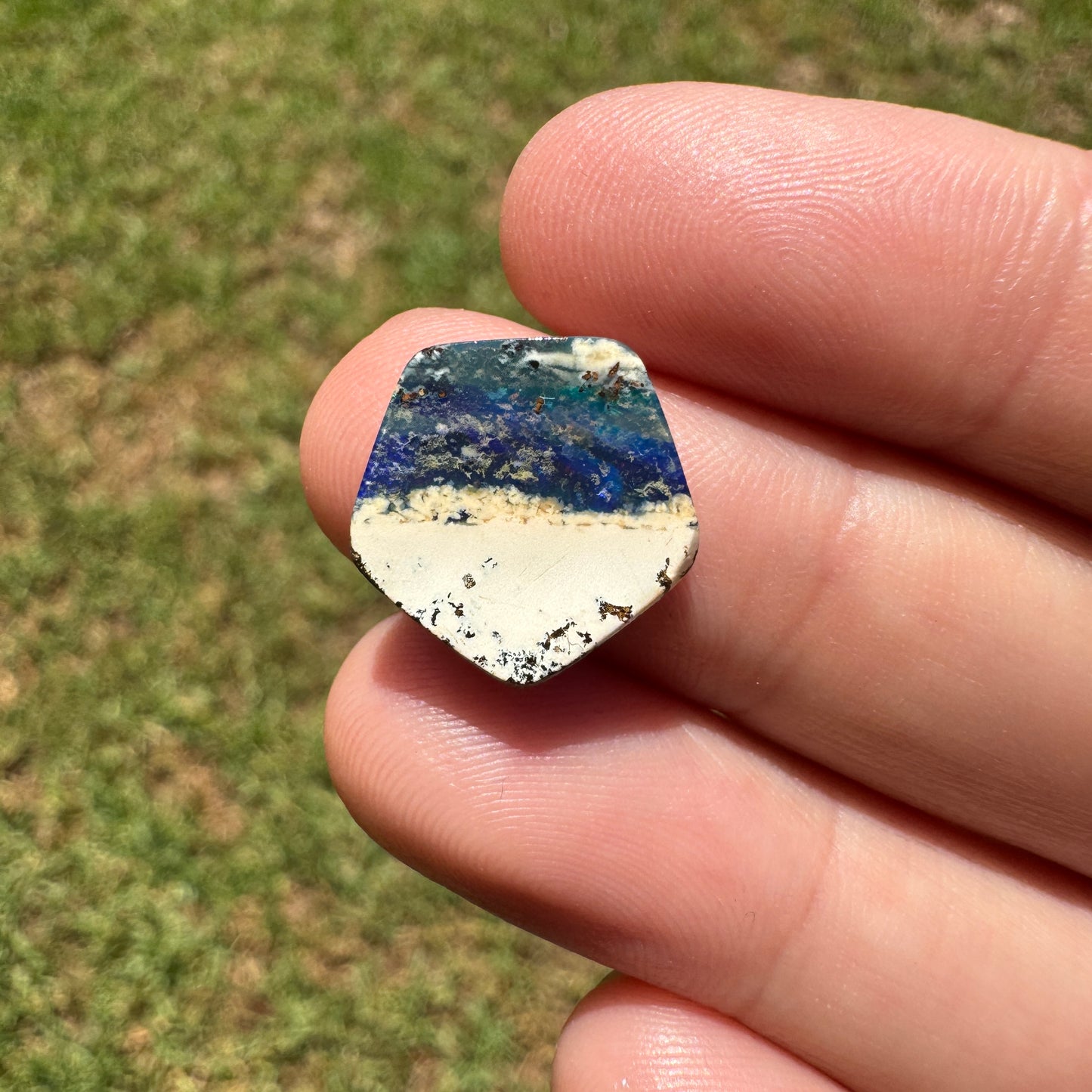 4.21 Ct rolling flash boulder opal