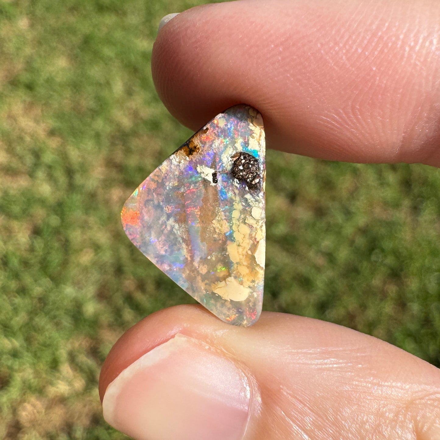 6.23 Ct triangle boulder opal