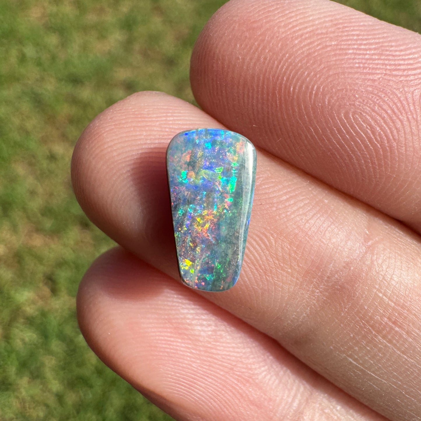 2.36 Ct rainbow boulder opal