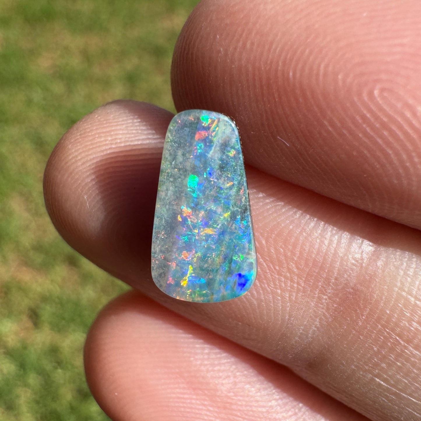 2.36 Ct rainbow boulder opal