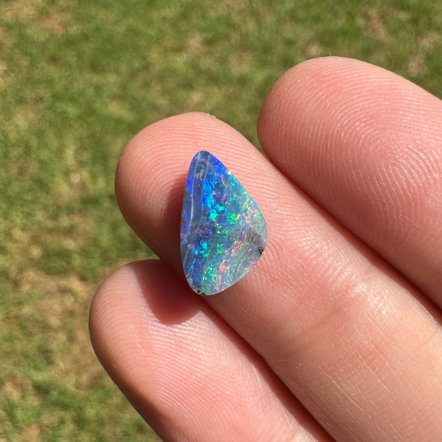 1.66 Ct small boulder opal