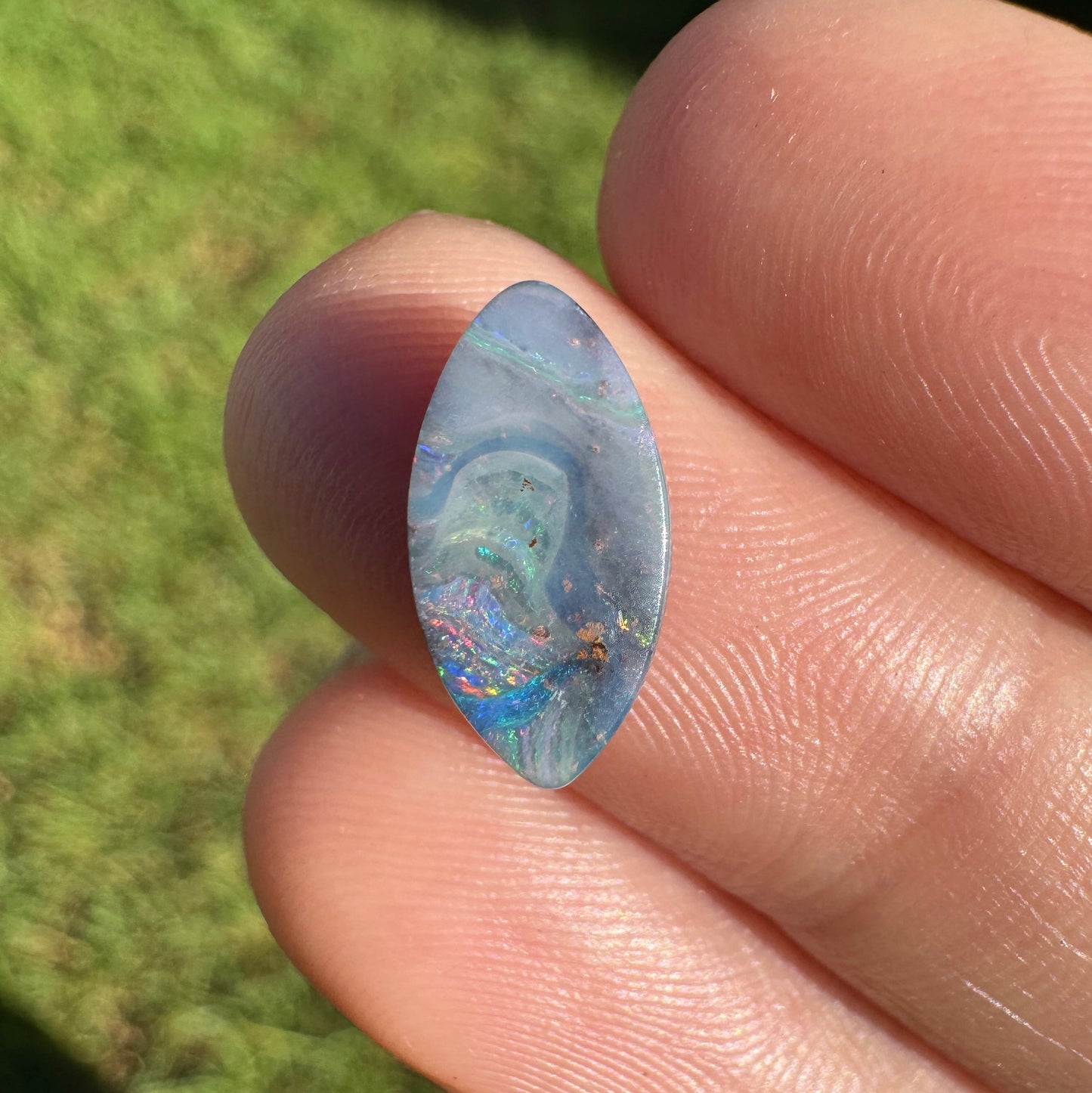 2.18 Ct small boulder opal