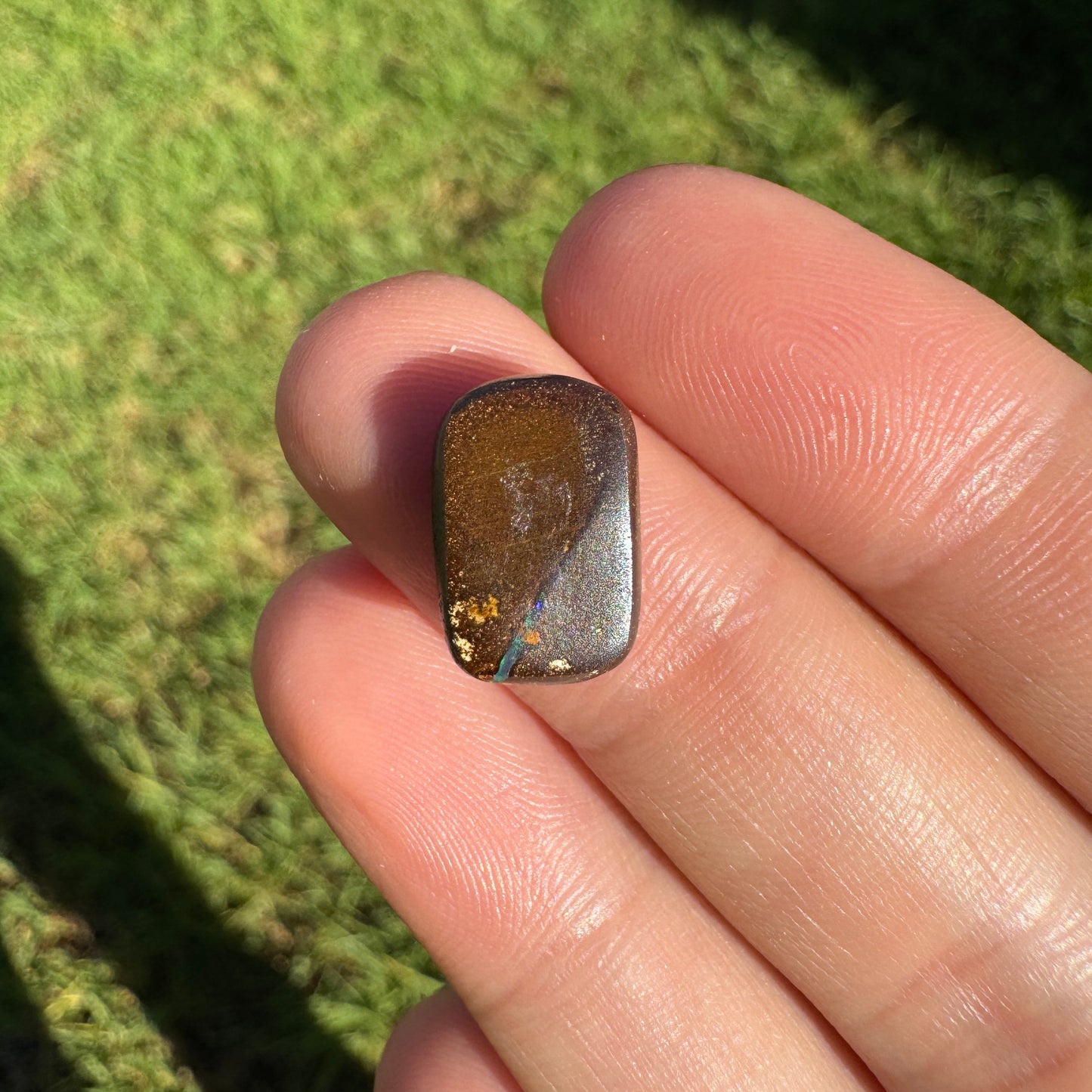 4.71 Ct small boulder opal