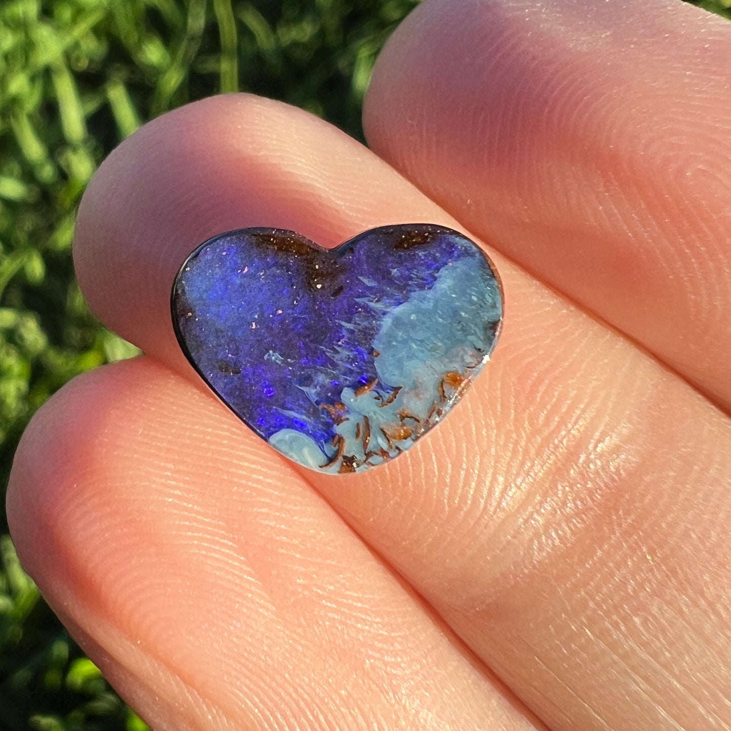 2.77 Ct heart boulder opal