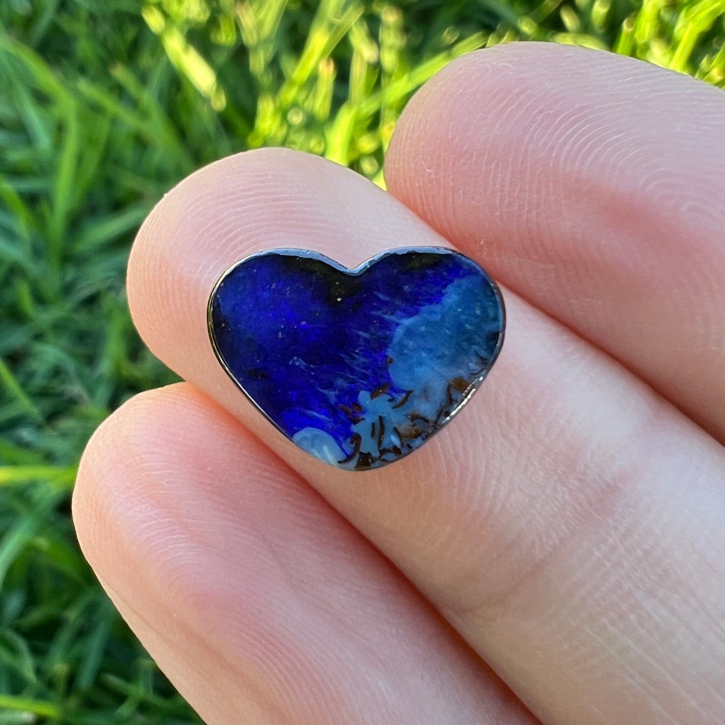 2.77 Ct heart boulder opal