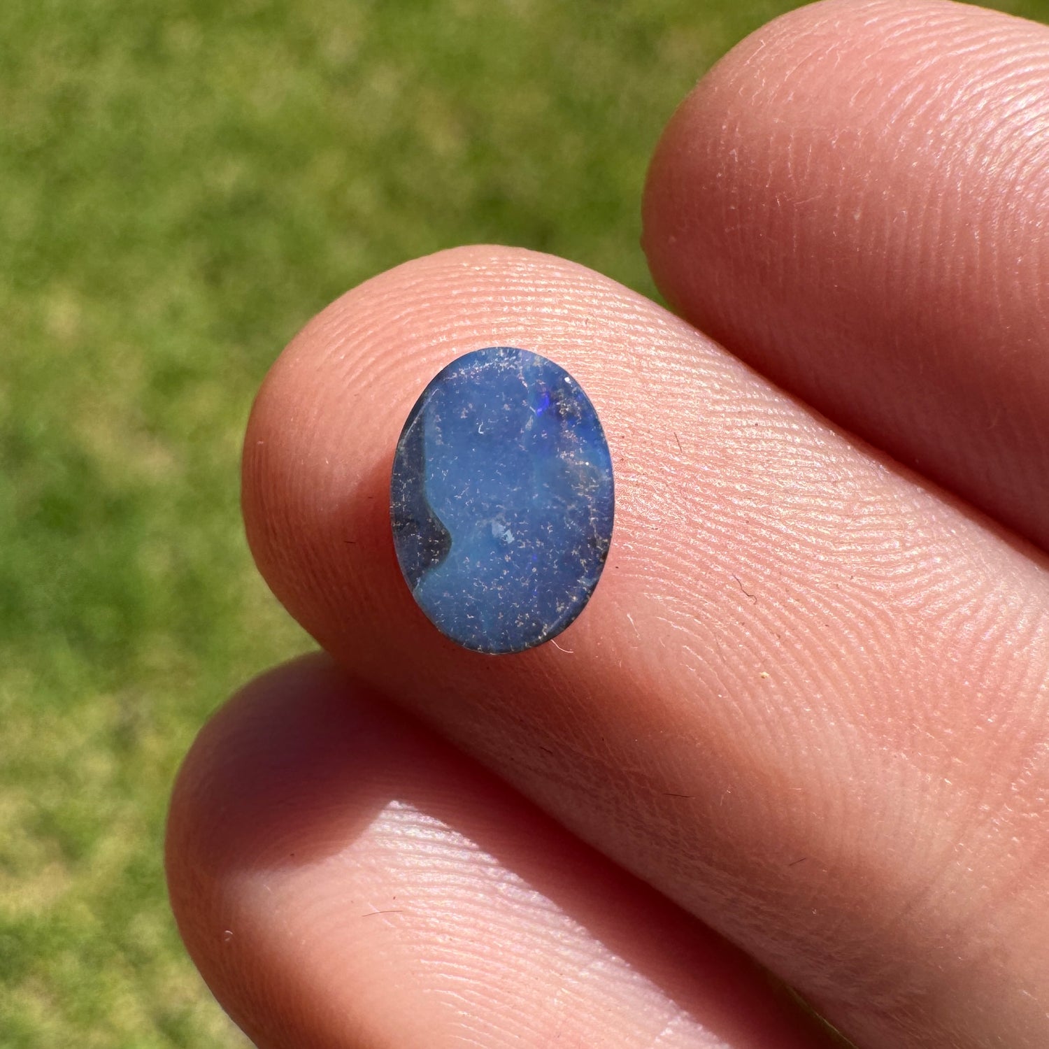 0.95 Ct extra small boulder opal - Broken River Mining