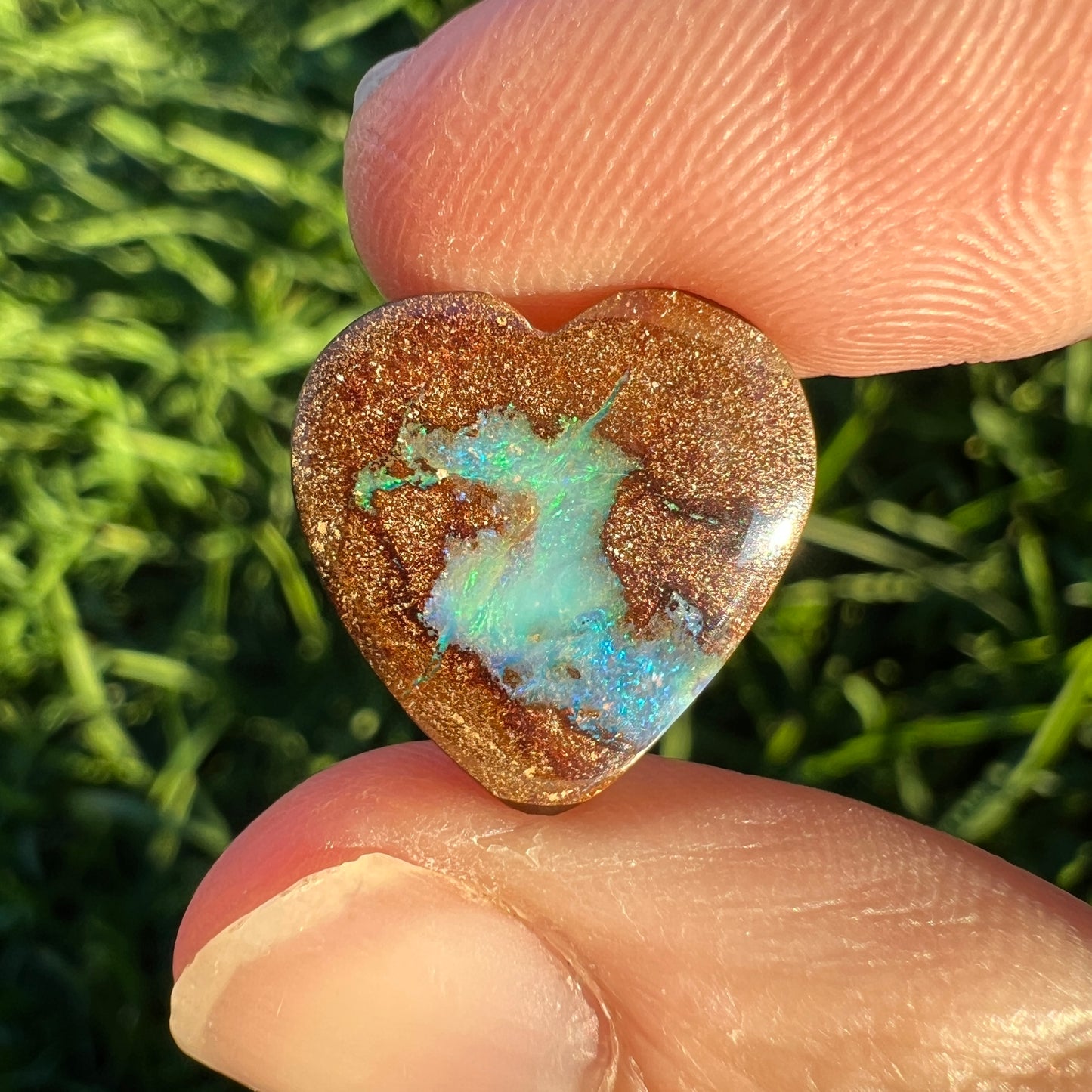 5.89 Ct heart boulder opal