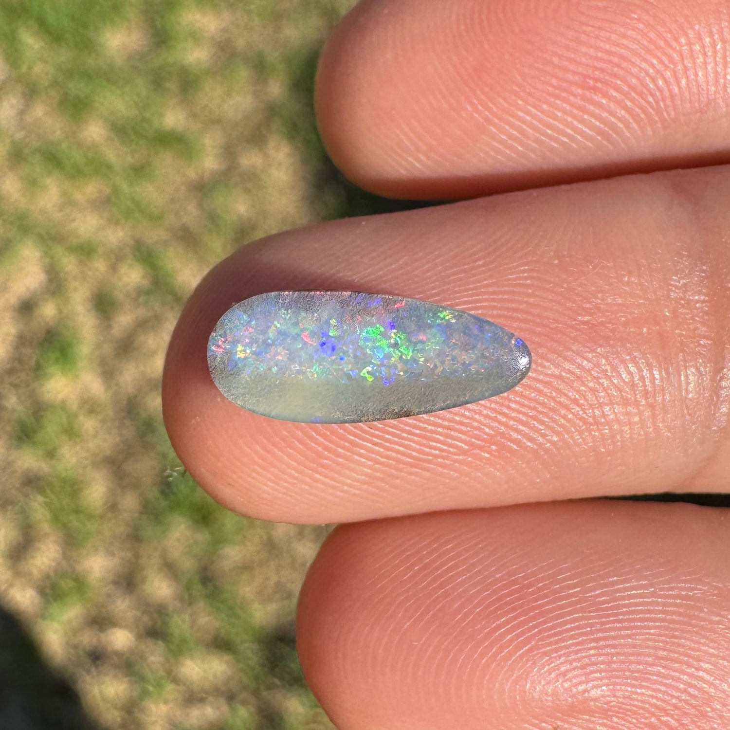 1.82 Ct small boulder opal - Broken River Mining