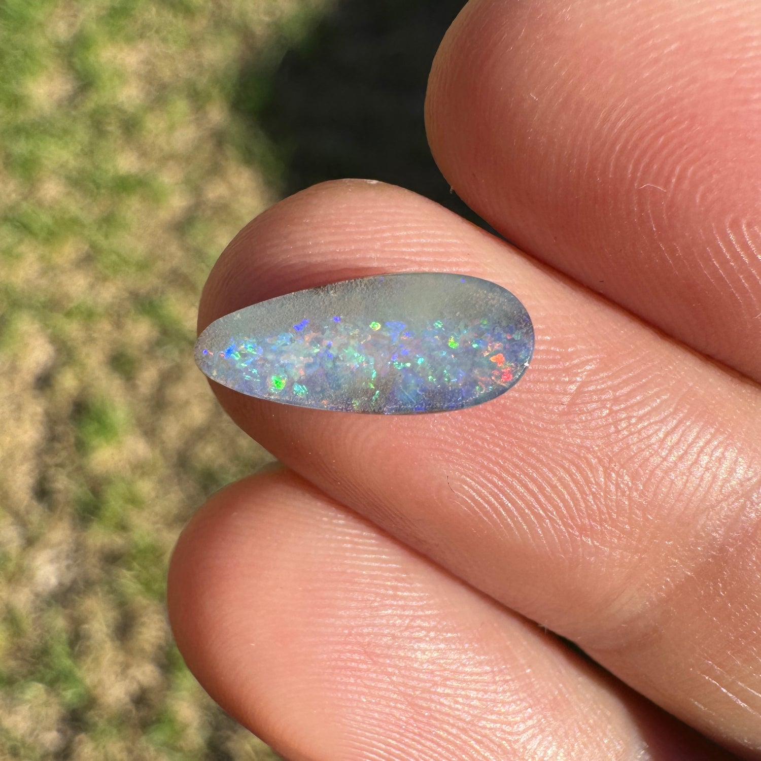 1.82 Ct small boulder opal - Broken River Mining