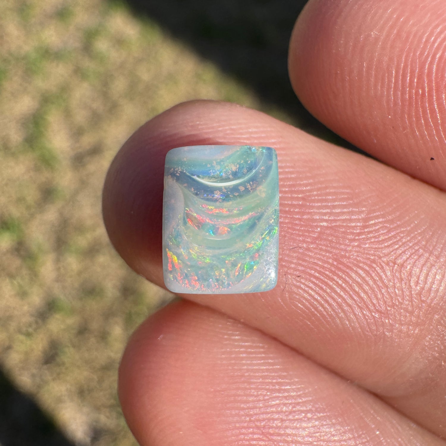 1.56 Ct small boulder opal - Broken River Mining