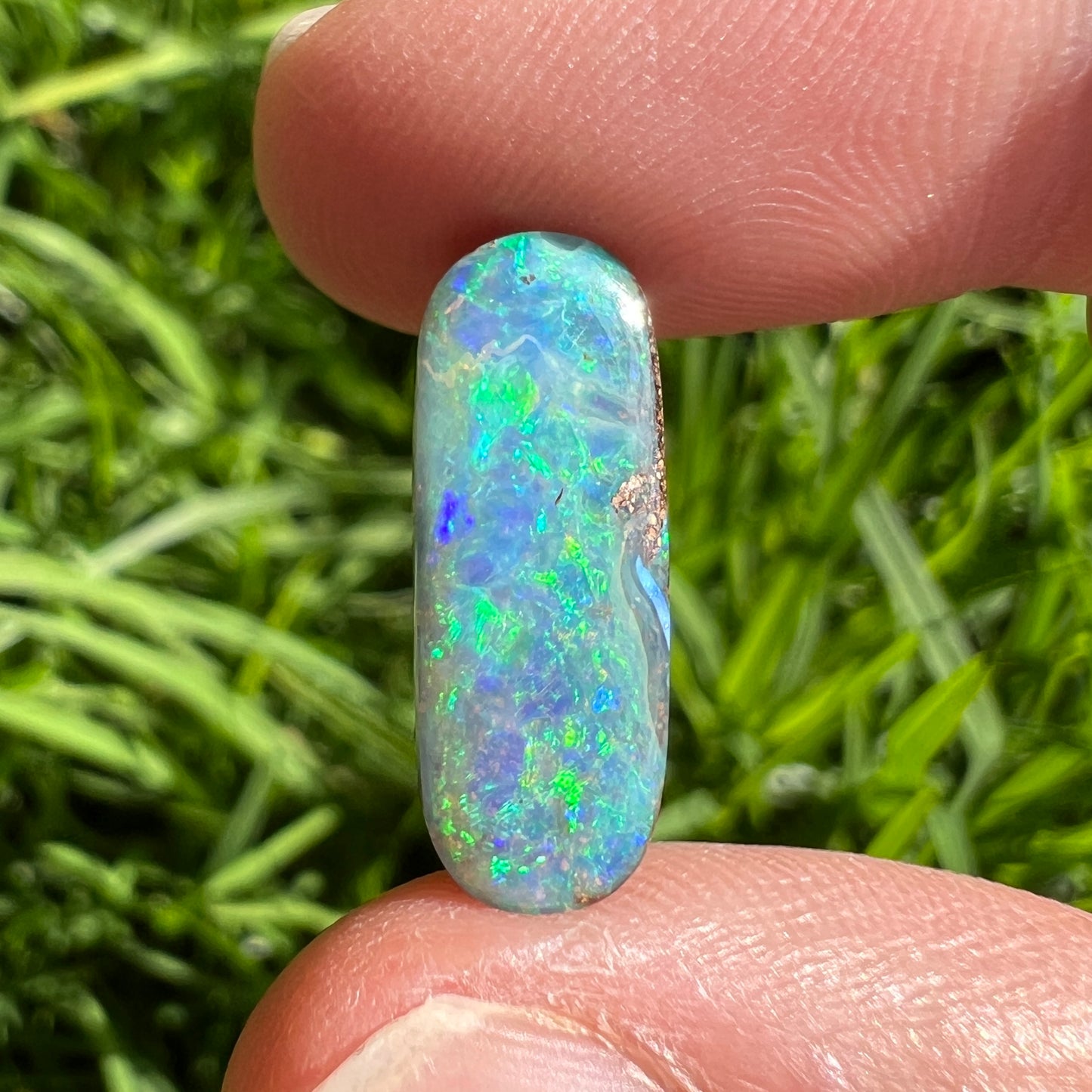 4.80 Ct green-blue boulder opal