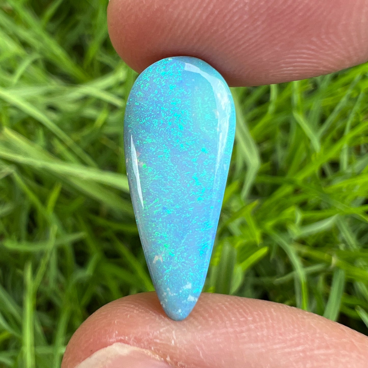 8.27 Ct ocean-coloured boulder opal