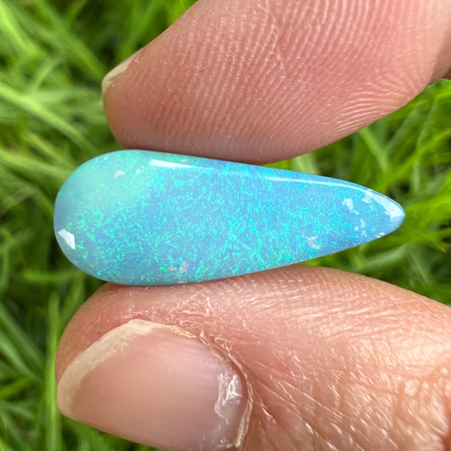 8.27 Ct ocean-coloured boulder opal