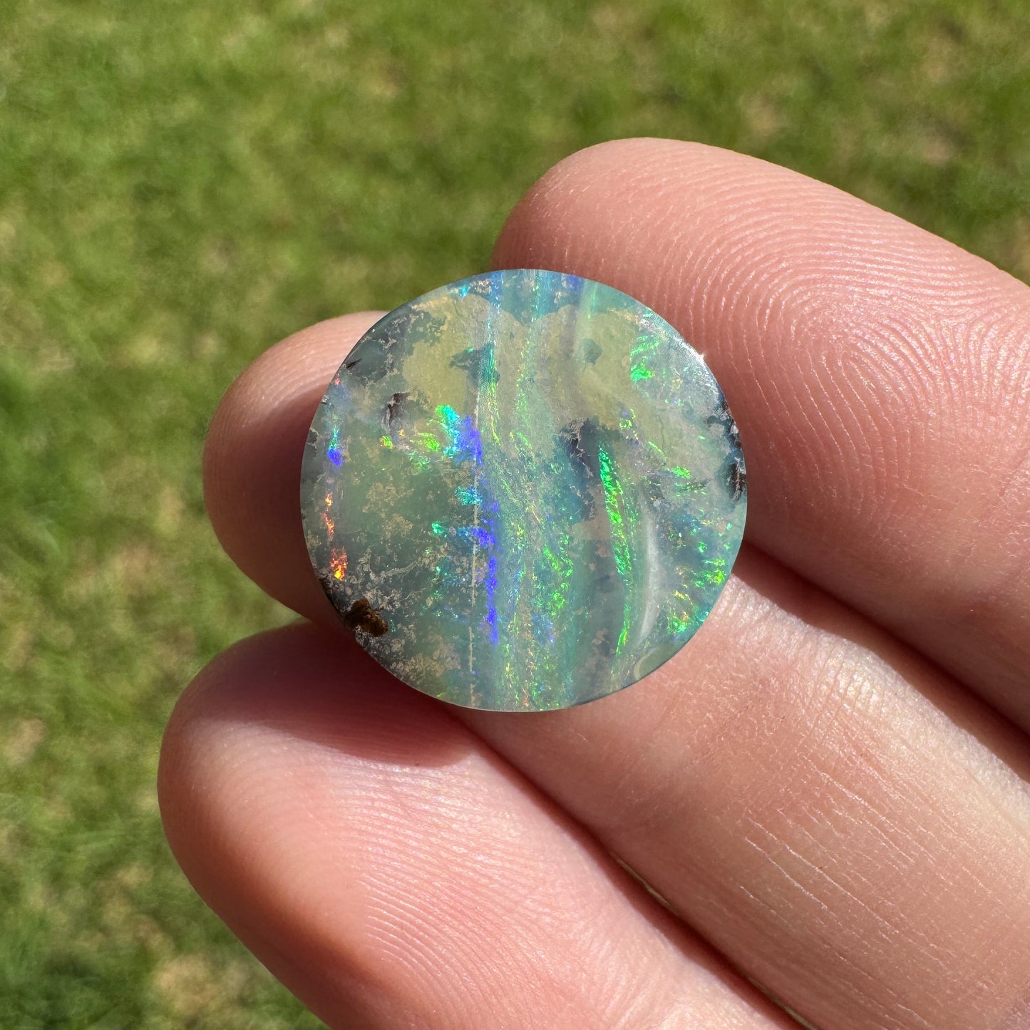 7.34 Ct green swirly boulder opal - Broken River Mining