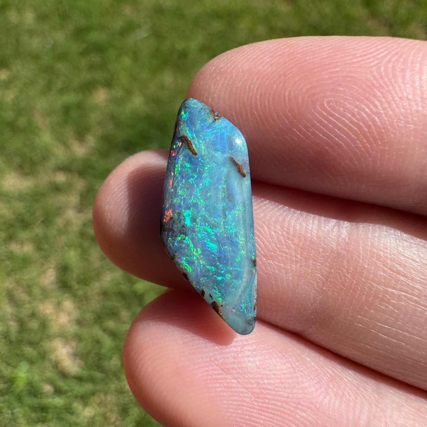 3.84 Ct green-blue boulder opal - Broken River Mining