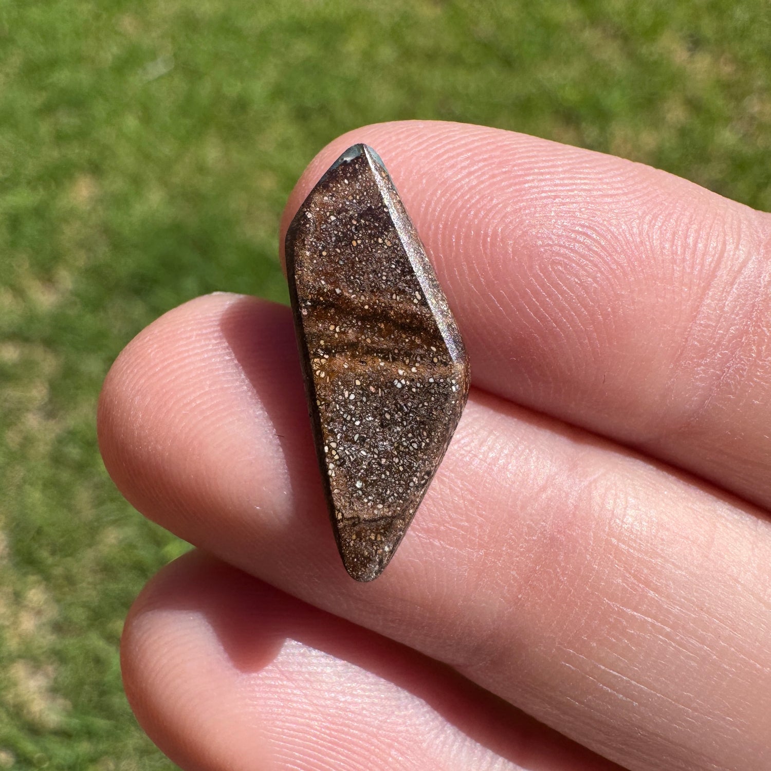 3.84 Ct green-blue boulder opal - Broken River Mining