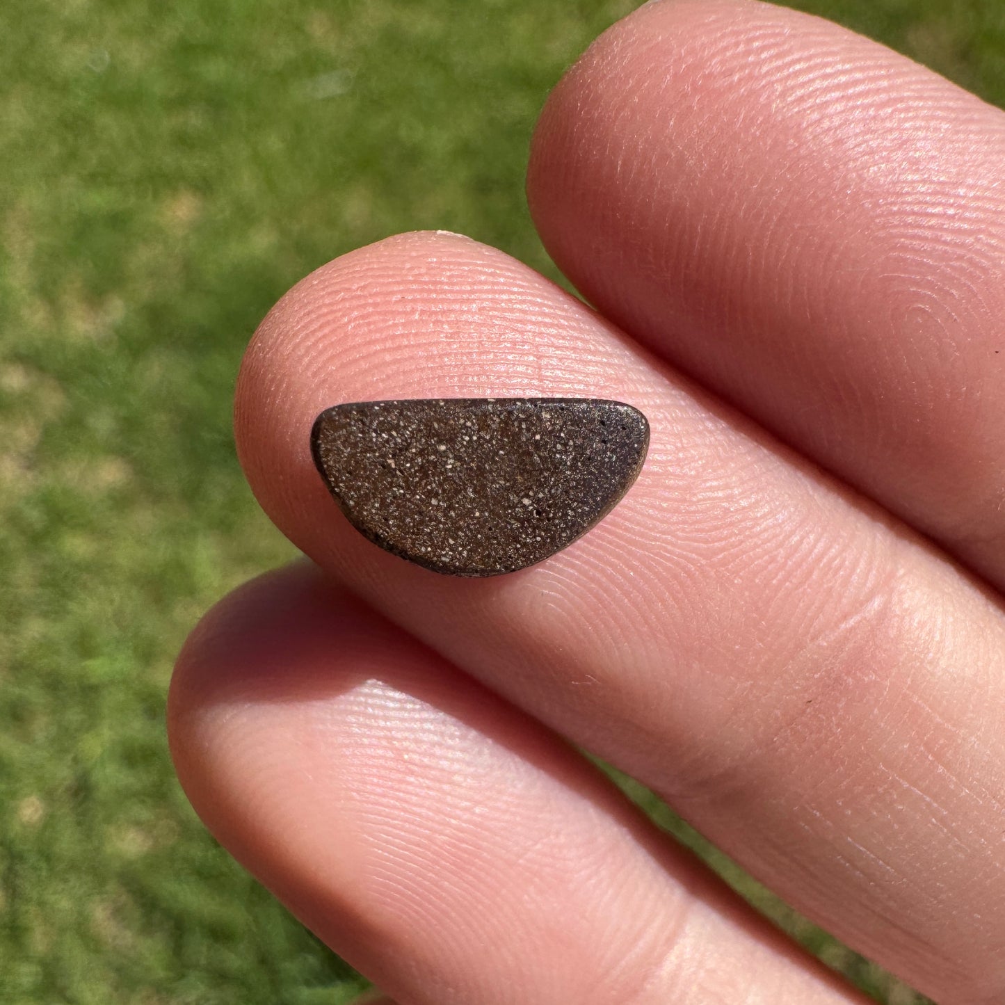 1.77 Ct small boulder opal - Broken River Mining