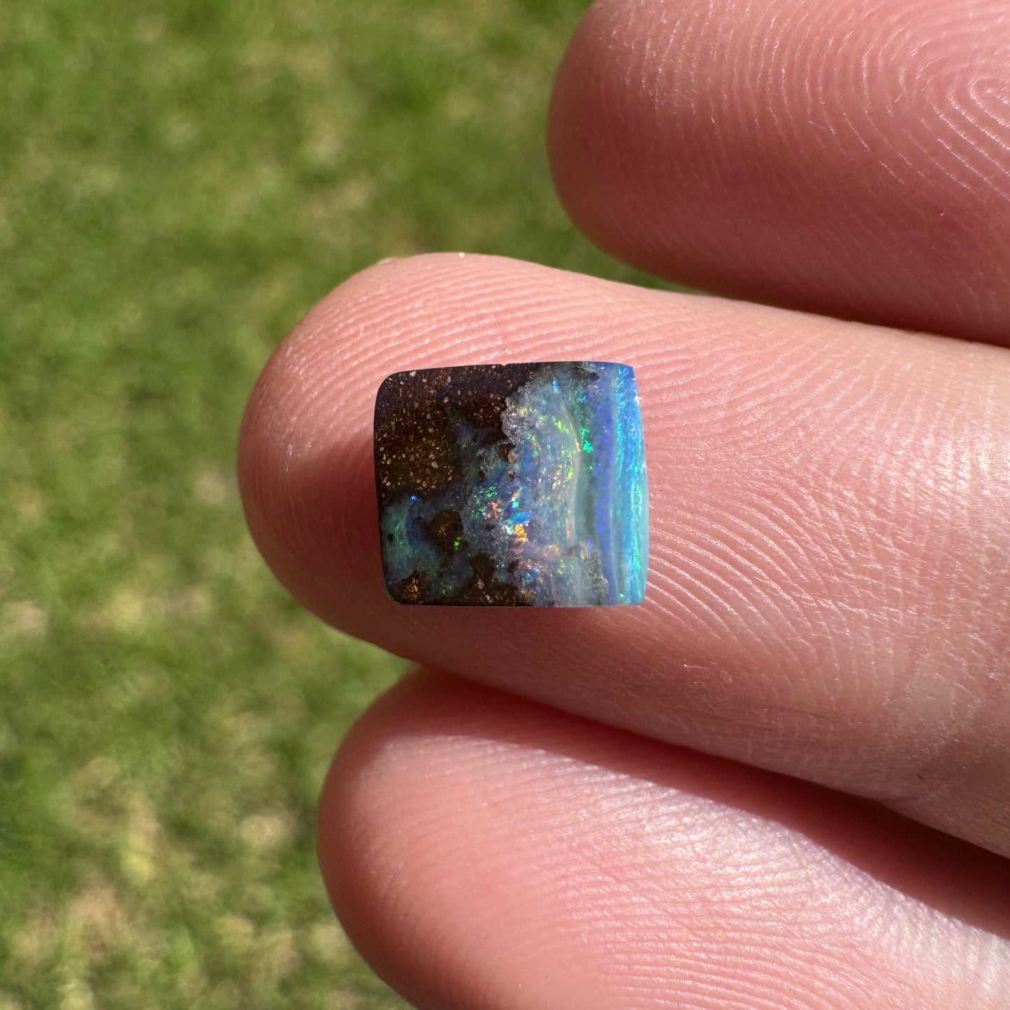 1.21 Ct small boulder opal - Broken River Mining